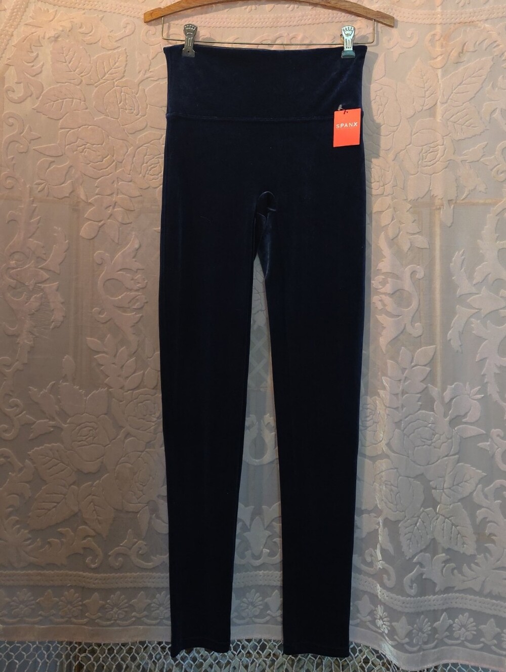 SPANX Velvet High-Waist Leggings in Deep Navy